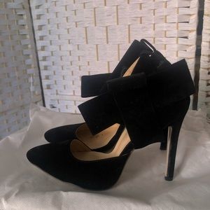 Black Bow Heels